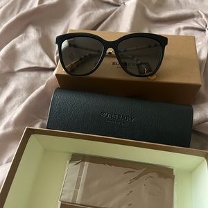 Burberry sunglasses